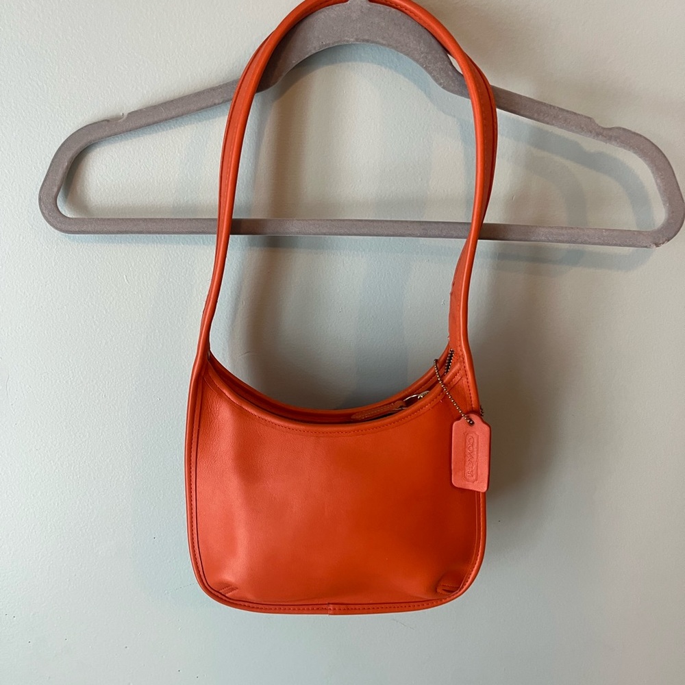 Coach Mini Ergo Zip 9020